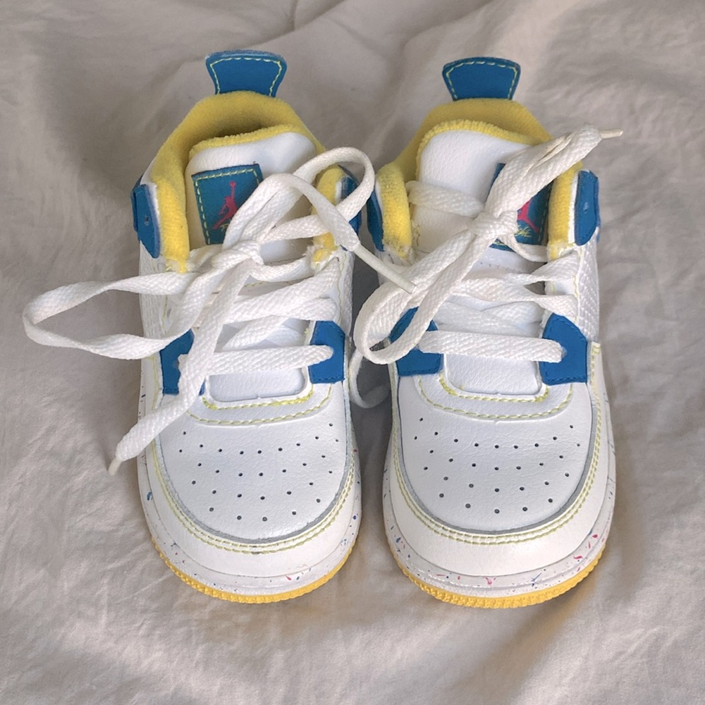 Nike Air Jordan AJF 4 White/Vivid Pink/Techno Blue 365372-161 Toddler